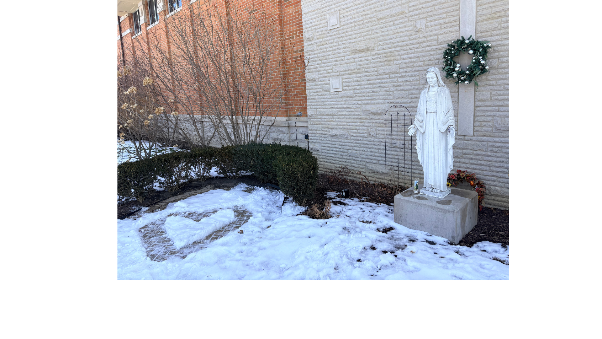 301 S. I-Oka Ave., Mt Prospect IL 60056            (847) 253-8600